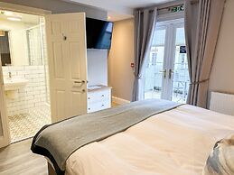 Beach House Hotel