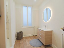 Elegant Bourgeoise Style House