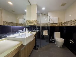 Ramada Tenn Ekamai