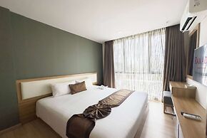 Ramada Tenn Ekamai