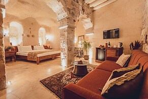Peristyle Cave Cappadocia - Special Class