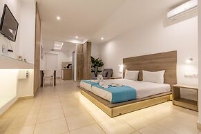 Stay Helios - Aparts & Pool Suites