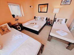 Hotel Karavan