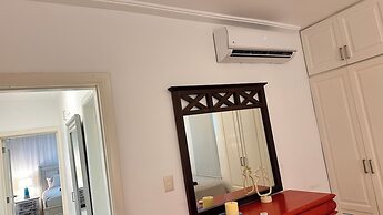 Stanza Mare Beach Front