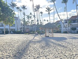 Stanza Mare Beach Front