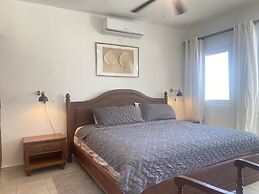 Stanza Mare Beach Front