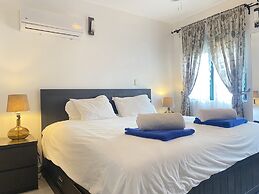Stanza Mare Beach Front