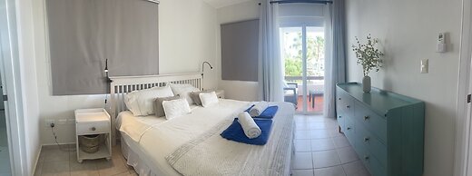 Stanza Mare Beach Front