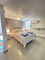 Stanza Mare Beach Front