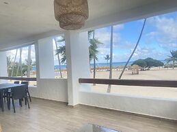 Stanza Mare Beach Front
