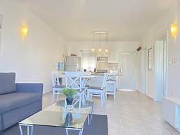Stanza Mare Beach Front