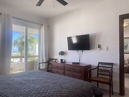 Stanza Mare Beach Front