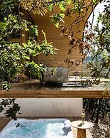Souki Lodges & Spa