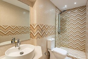 Maroulinas View Studios & Apartments
