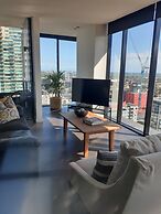Top Floor Stunning Views