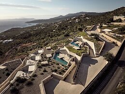 Yoma Cove Suites