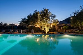 Hilltop Resort