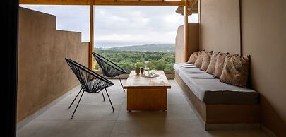 Hilltop Resort