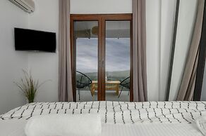 Hilltop Resort