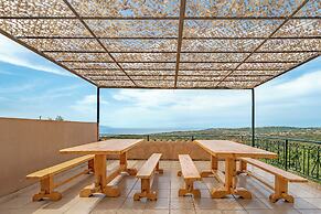 Hilltop Resort