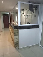 New Carnation Hotel