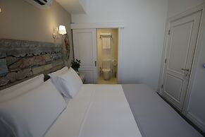 No 10 Hotel