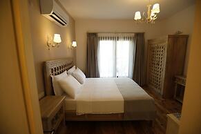 No 10 Hotel