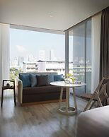 Shama Yen-Akat Bangkok