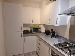 Stunning 3-bed House in Wolverhampton