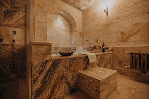 Serenus Cave Suites