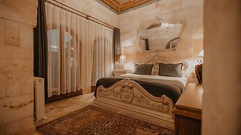 Serenus Cave Suites