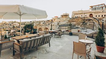 Serenus Cave Suites