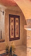 Serenus Cave Suites