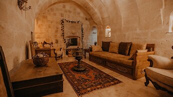 Serenus Cave Suites