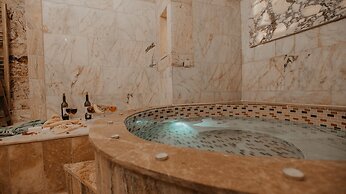 Serenus Cave Suites