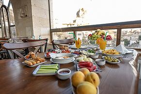 Serenus Cave Suites