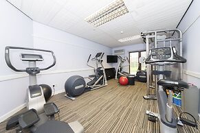 Charming 20-bed Self Contained Dwelling in Hook