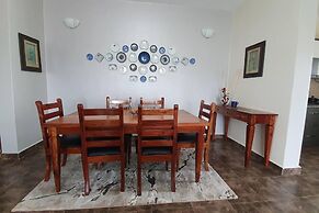 Charming 2-bed Apartment in Kigo
