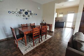 Charming 2-bed Apartment in Kigo