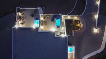 Seanfinity Beachfront Suites