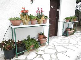 Apartments With Garden View Creta Ierapetra