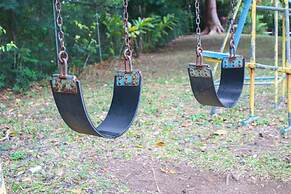 The Blue Mahoe Treehouse