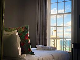 Chapter 1 Hotels