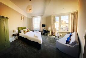 Chapter 1 Hotels