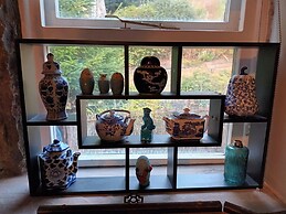 Eclectic Artists Cottage in Bohemian Hebden Bridge