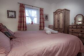 Arcadia - 1 Bedroom Apartment - Tenby