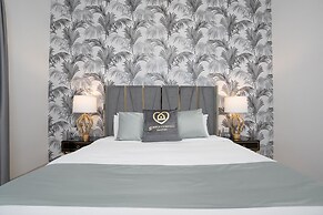 GLOBALSTAY. Luxury 4BR Private Pool Penthouse