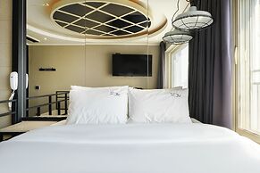 JK Hotel
