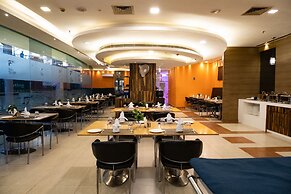 Hotel Hyphen Premier Meerut