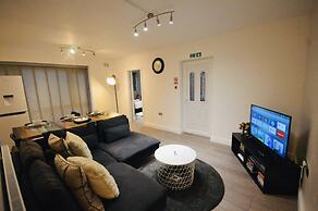 Stunning 3-bed Ground Floor Apartment in Coventry